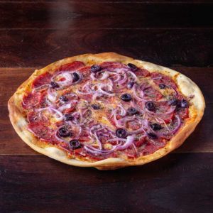 pizza de Calabresa com cebola, mussarela, azeitona